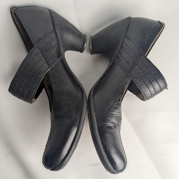 FLY LONDON Classic Leather Heel Women Shoes Almond Tip Velcro Closure Size 37 - Picture 8 of 10
